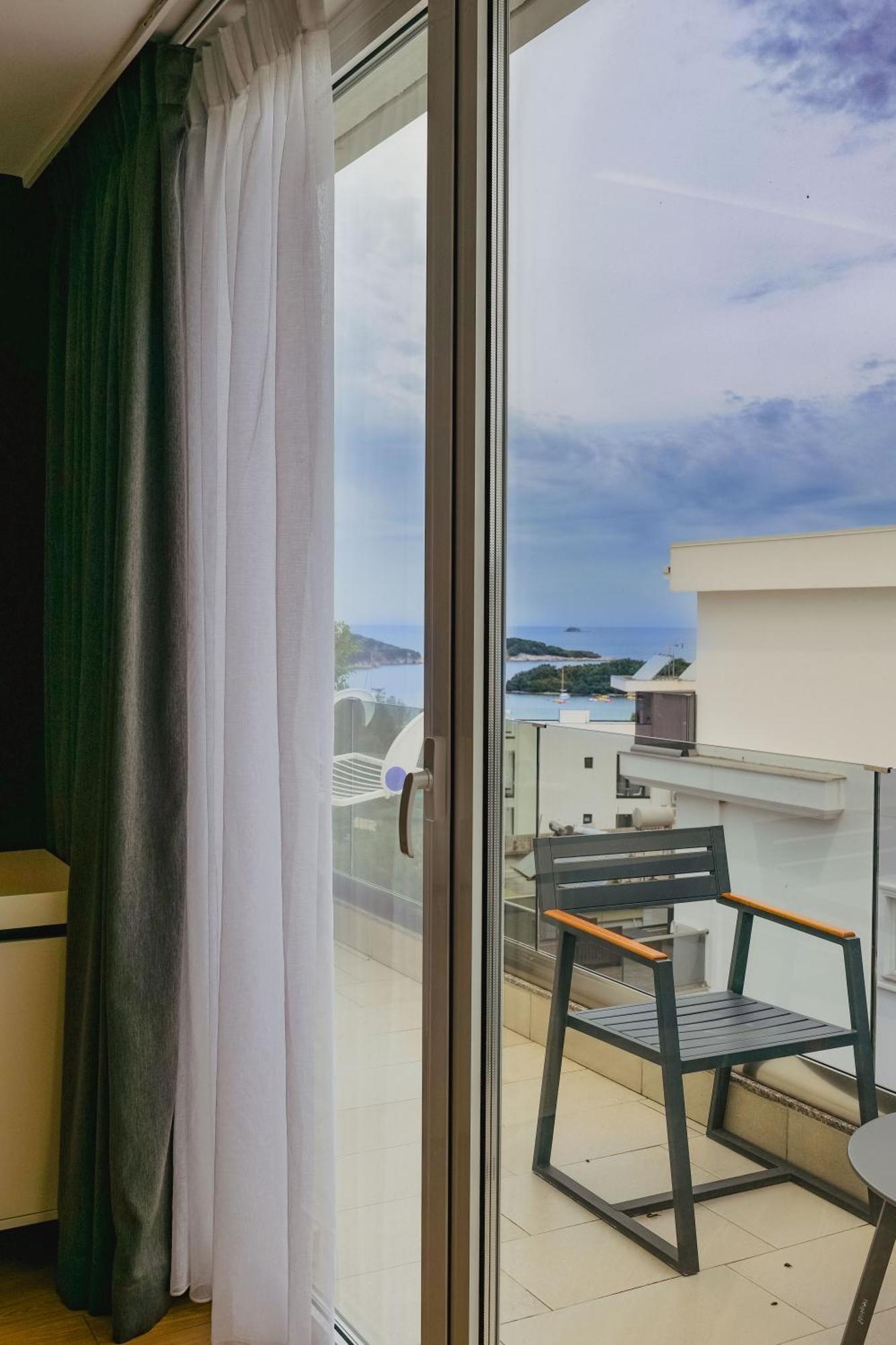 L'Amo Del Mare Hotel Ksamil Kültér fotó